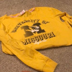 Pink vs mizzou sweat shirt